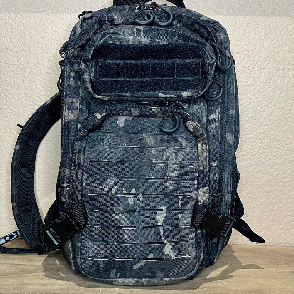 Tactical Black Camouflage 🎒
